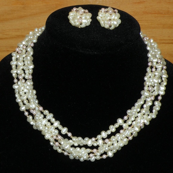 Beautiful vintage choker and clip on earrings - Picture 1 of 7